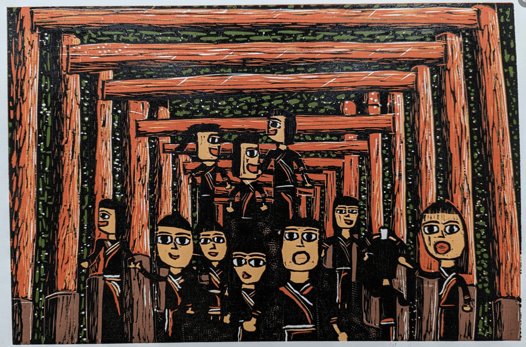 <在京都穿著傳統服> 作者田雨巧形容:「自己賺錢去日本旅行是一場像夢的經歷，在古老的京都穿上我們古老的傳統服，很有榮譽感！」圖／關懷台灣文教基金會